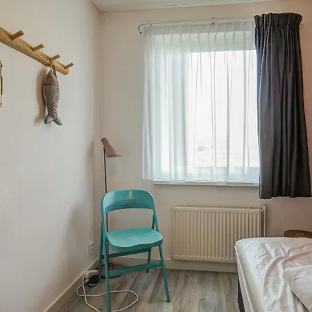 De Strandjutter - Aan Zee Юлианадорп